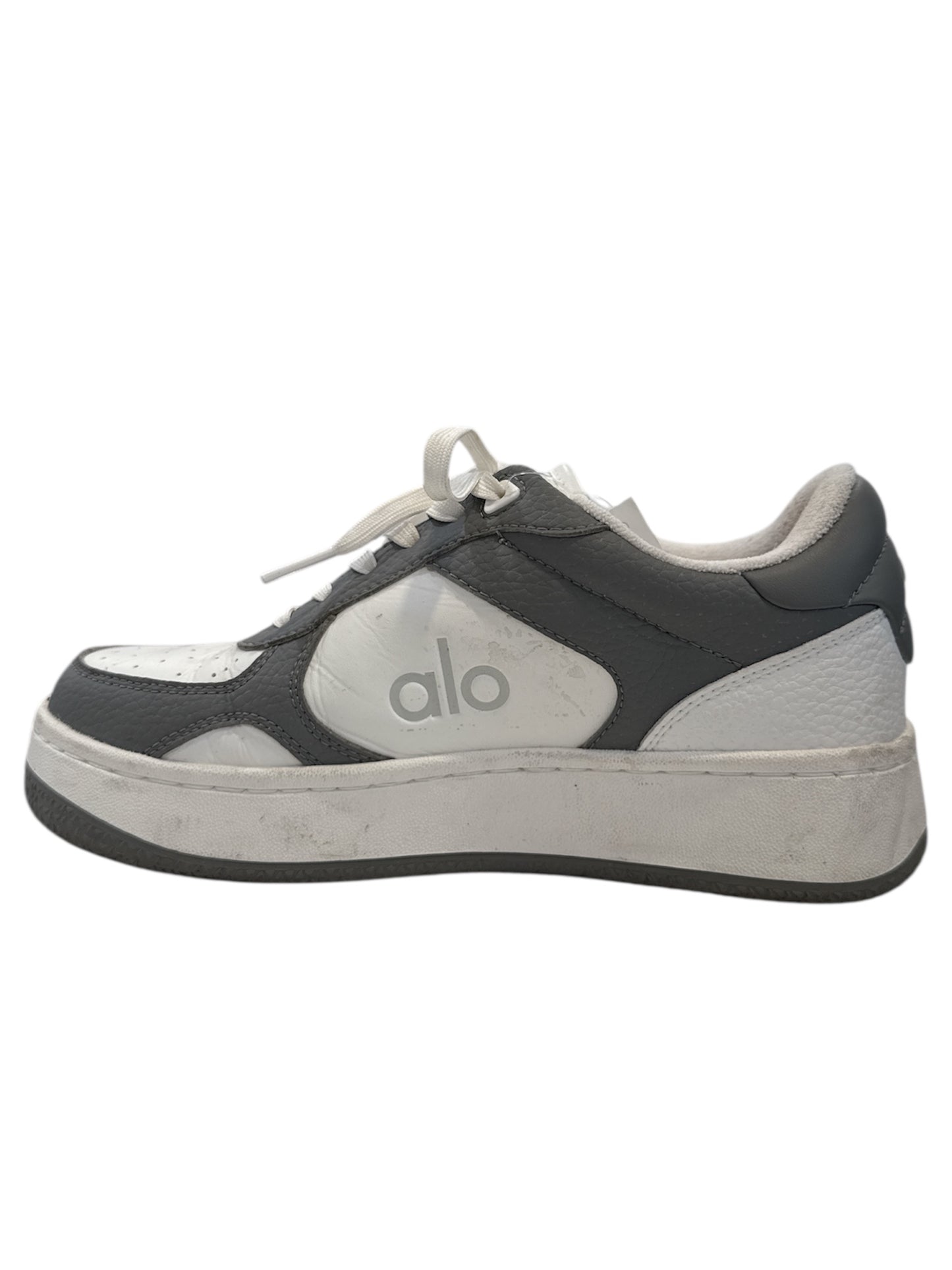 Alo Sneakers